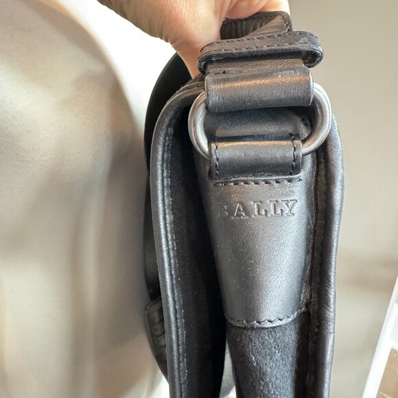 Bally 1851 Crossbody Sling Messenger Bag w/ Silver Tag - Picture 16 of 16